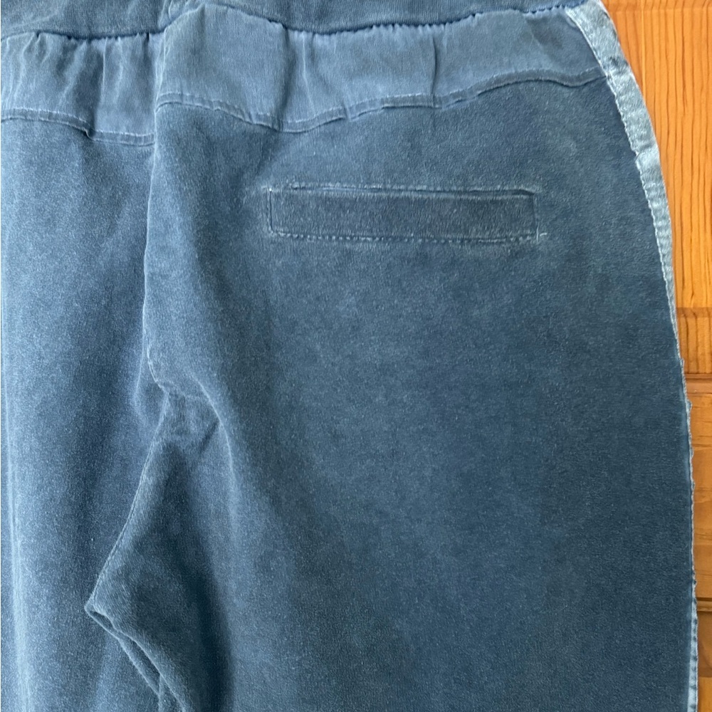 Maiden Italy elastic Capri pants - Picture 7 of 7